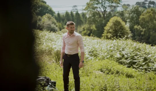 Màthair (Gary J Hewitt)